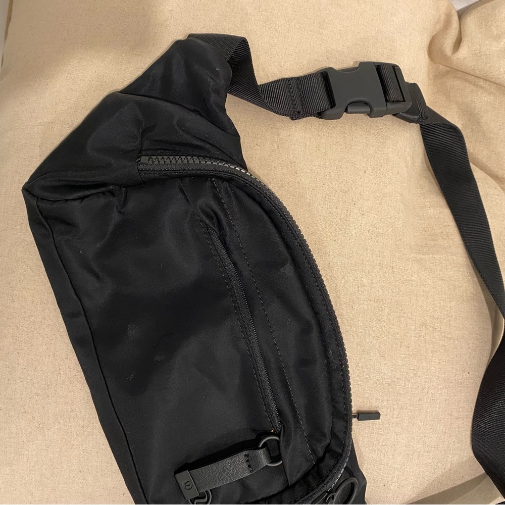 LuluLemon Fanny pack
